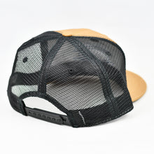 Load image into Gallery viewer, Carhartt & Black Slight-Curve Flat-Bill Snap-Back Trucker