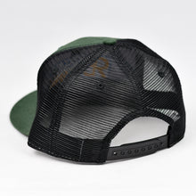 Load image into Gallery viewer, Forest Green & Black Slight-Curve Flat-Bill Snap-Back Trucker