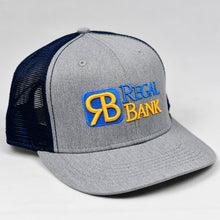 Load image into Gallery viewer, Heather Grey & Navy Slight-Curve Flat-Bill Snap-Back Trucker
