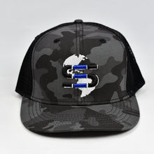 Load image into Gallery viewer, Midnight Black Camo Slight-Curve Flat-Bill Snap-Back Trucker
