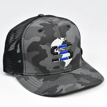 Load image into Gallery viewer, Midnight Black Camo Slight-Curve Flat-Bill Snap-Back Trucker